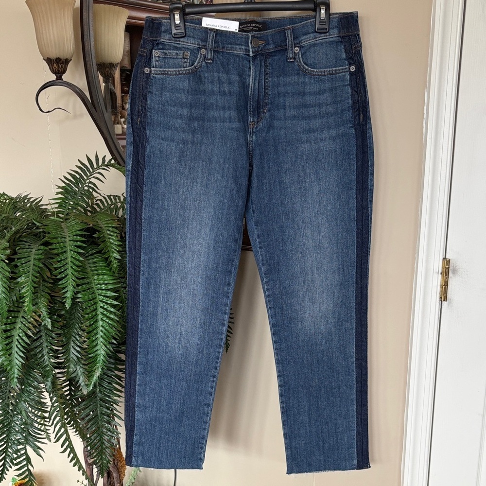 Brand New Banana Republic Straight Ankle Jeans High-Rise Raw Hem Dark Side Panel